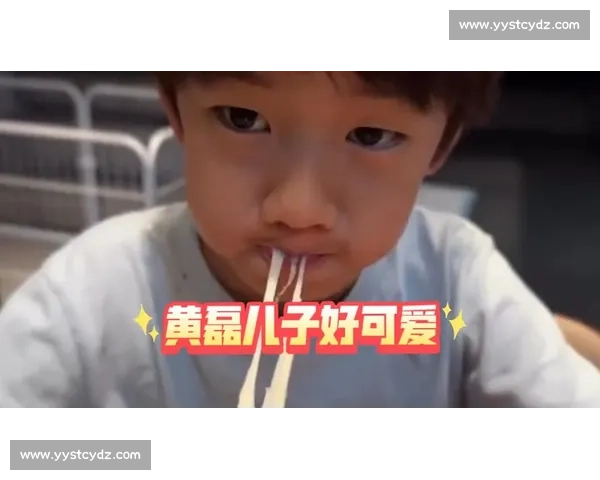 黄多多下厨 vlog 曝光！三娃遗传分配太神奇：一个像妈一个像爸，老三成 “综合体”